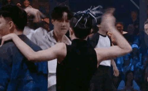 舞者小宝爆料视频,幕后爆料视频大揭秘  第1张