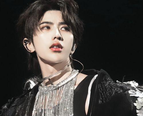 蔡徐坤照片爆料视频,揭秘偶像背后的真实生活 第3张 蔡徐坤照片爆料视频,揭秘偶像背后的真实生活 第3张